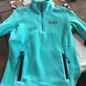 Vneyard vines fleece